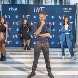 Los protagonistas de 'HIT' posan en el FesTVal de Vitoria Gasteiz