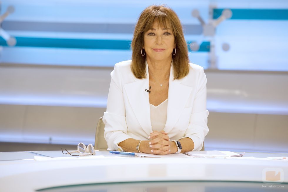 Ana Rosa Quintana, presentadora de 'El programa de Ana Rosa' en su temporada 17