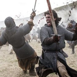 Jaime Lorente en una batalla de 'El Cid'