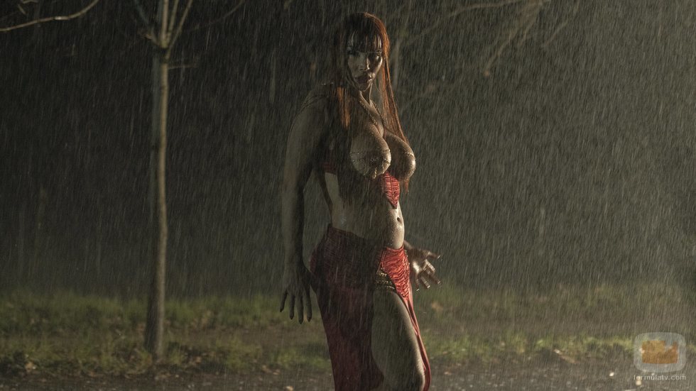 Daniela Santiago como Cristina en el 1x04 de 'Veneno'