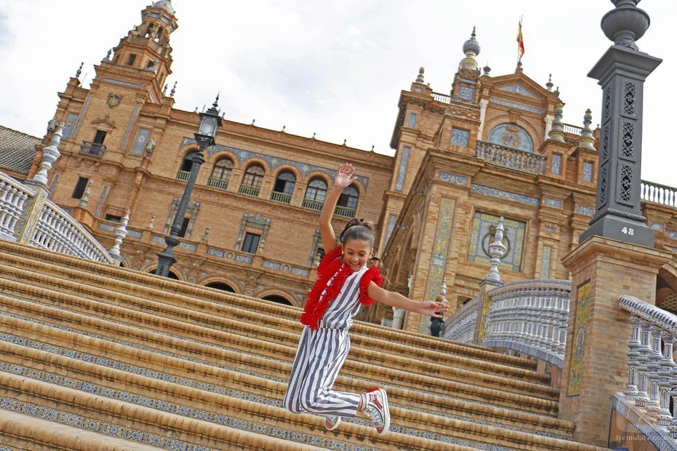 Soleá en el videoclip de "Palante", su candidatura para Eurovisión Junior 2020