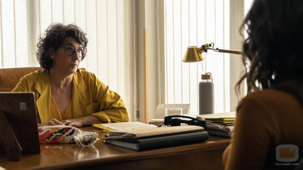 Elvira Mínguez en el capítulo 1x07 de 'Veneno'