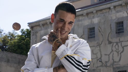 Kaydy Cain en el capítulo 1x07 de 'Veneno'