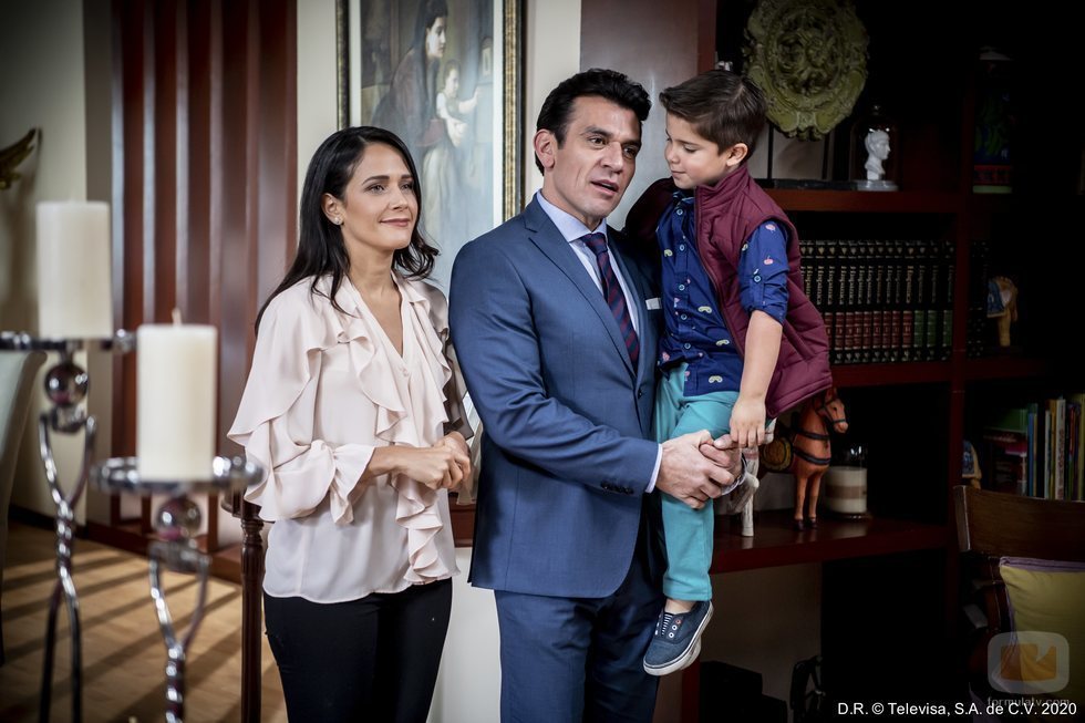 Eva Cedeño, Jorge Salinas y Leonardo Herrera en 'Te doy la vida'