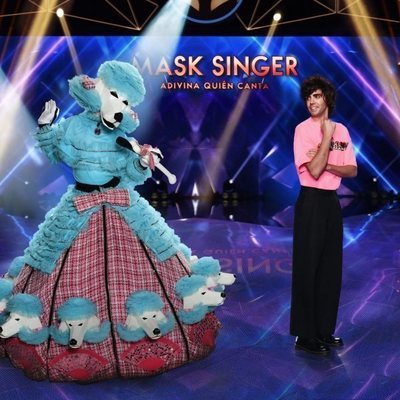 Javier Ambrossi y el Caniche, en 'Mask Singer: adivina quién canta'