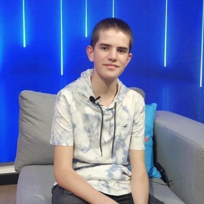 El actor Rodrigo Espinar visita FormulaTV