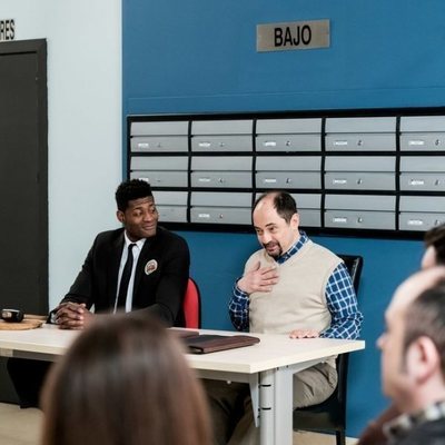 Ricardo Nkosi y Jordi Sánchez en 'La que se avecina'