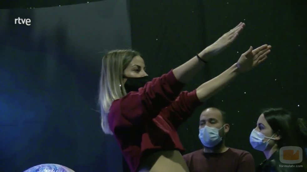 Vicky Gómez explica la coreografía de Eurovisión Junior 2020