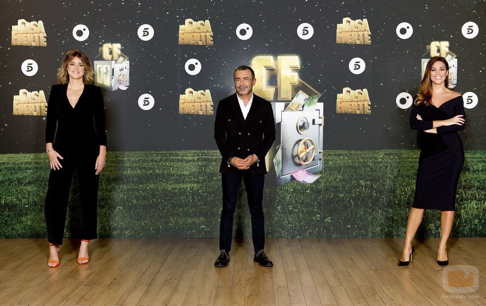 Sandra Barneda, Jorge Javier Vázquez y Lara Álvarez, presentadores de 'La casa fuerte 2'