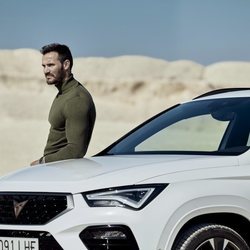 Saúl Craviotto mira al infinito en una foto de Rísbel Magazine