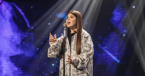 Arina Pehtereva, representante de Bielorrusia, en la Gran Final de Eurovisión Junior 2020