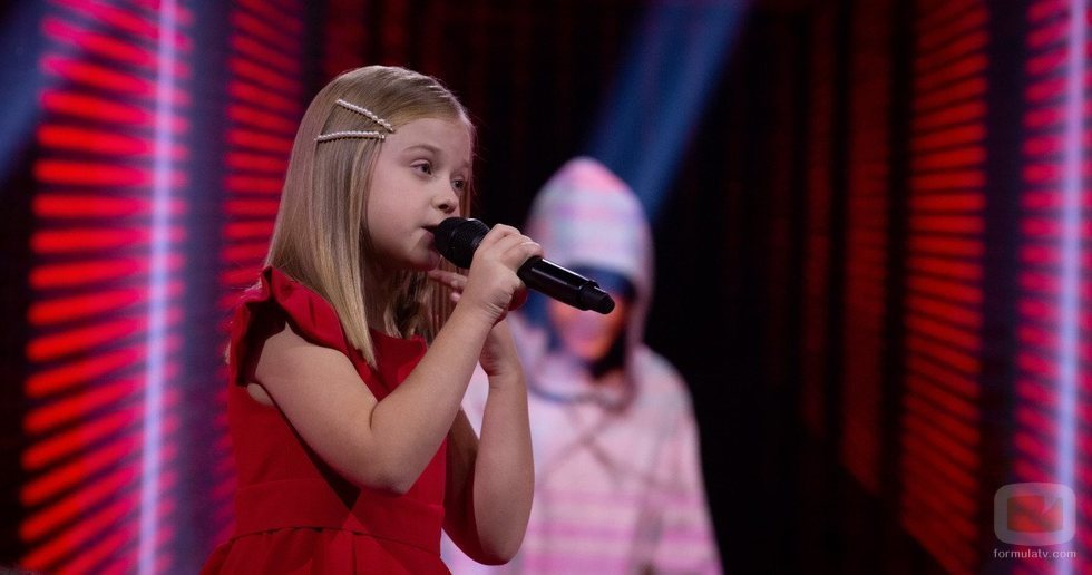 Alicja Tracz, representante de Polonia, en la Gran Final de Eurovisión Junior 2020