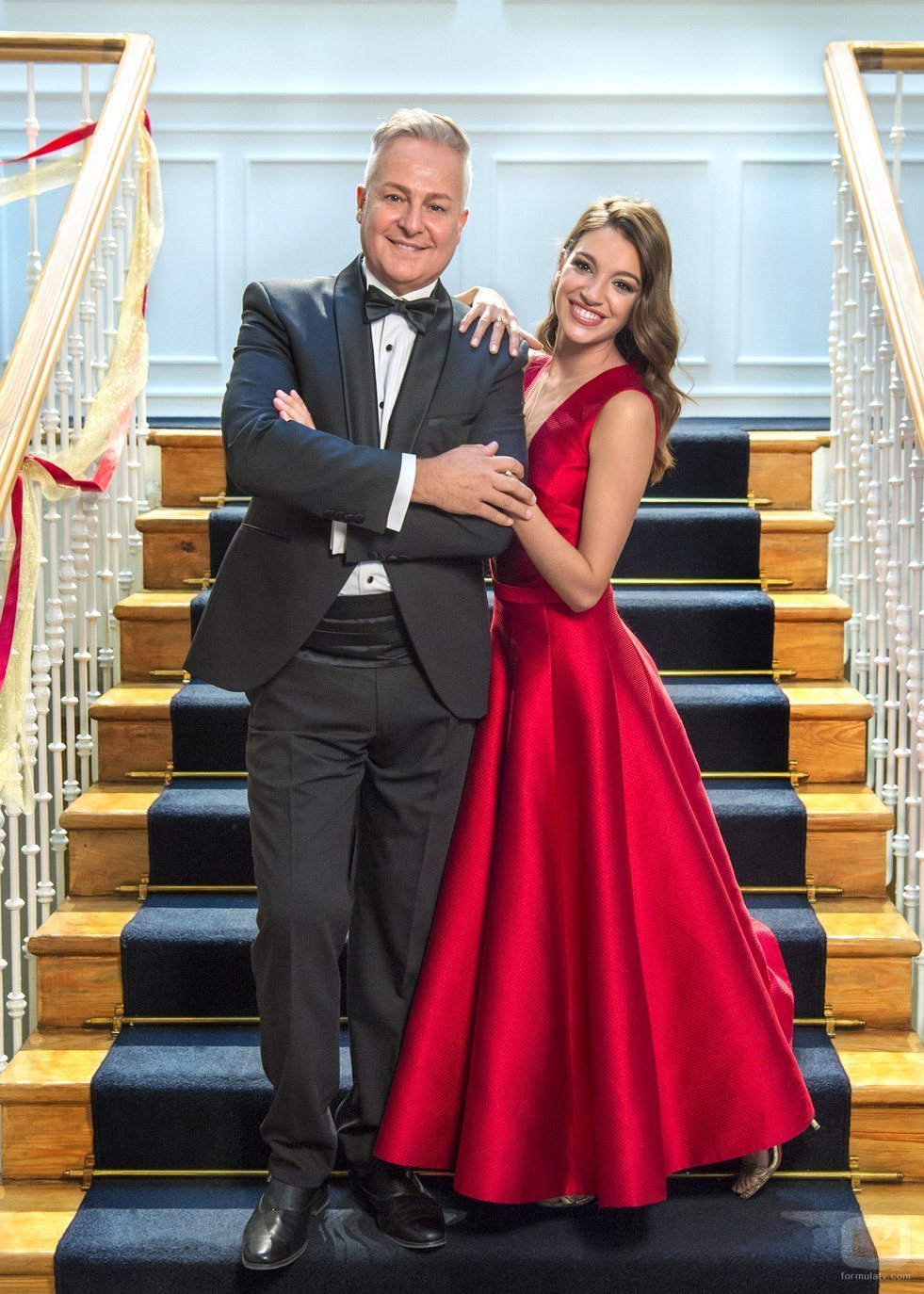Ana Guerra y Roberto Herrera, presentadores de las Campanadas 2020-2021 de RTVE en Canarias