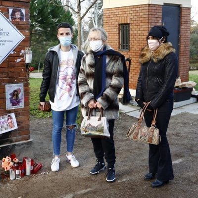 Cristina La Veneno es homenajeada por Juani Ruiz y otros de sus amigos