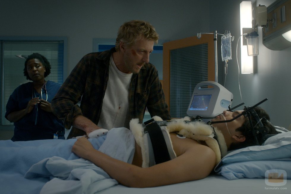 Johnny Lawrence y Miguel Diaz en la tercera temporada de 'Cobra Kai'