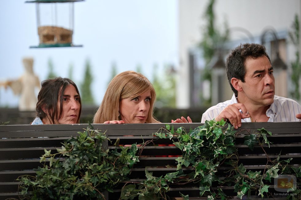 Paz Padilla, Eva Isanta y Pablo Chiapella juntos en 'La que se avecina'