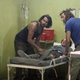Sayid y Desmond con Minkowski en 'Lost'