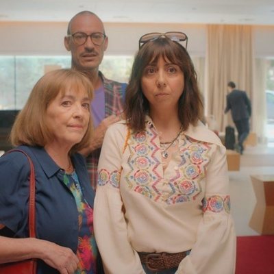 Pepa Carranza, Lucía y Jimmy en 'Deudas'