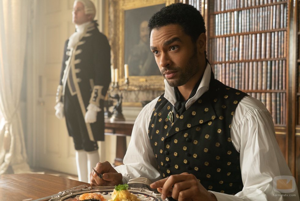 Regé-Jean Page en 'Los Bridgerton'
