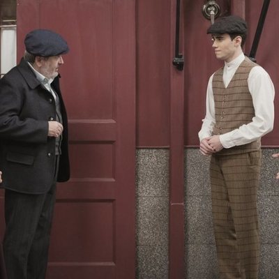Guillermo (Julio Peña) llega al barrio de 'Acacias 38'