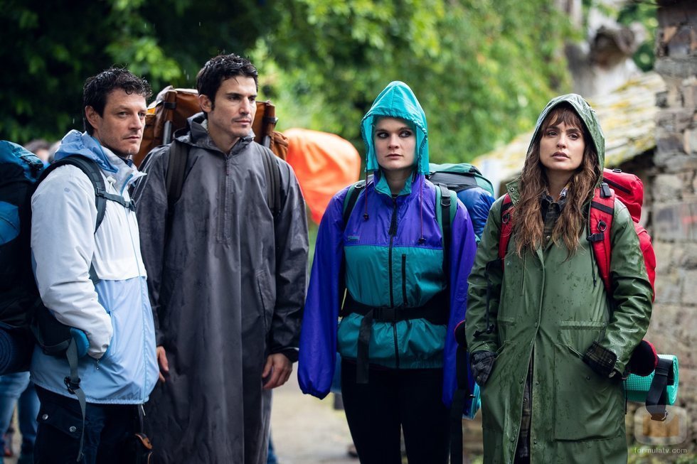 Andrea Bosca, Álex González, Anna Schimrigk y Verónica Echegui, en '3 caminos' 