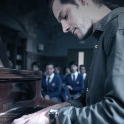 Los alumnos de 'El Internado: Las Cumbres' asisten a un recital de piano