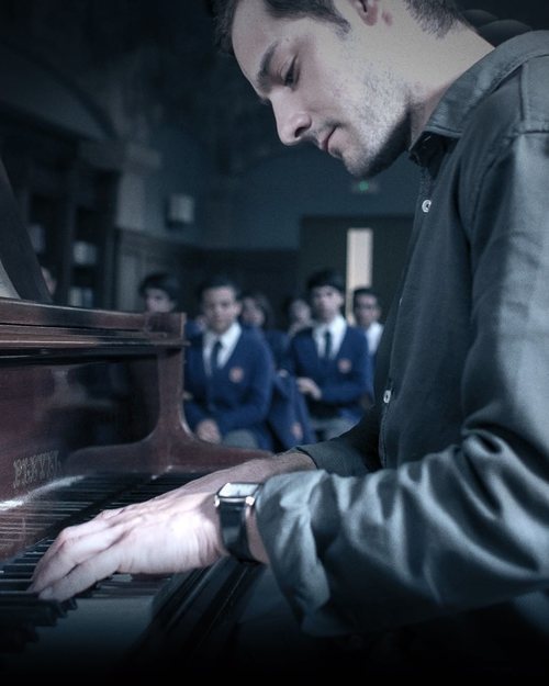 Los alumnos de 'El Internado: Las Cumbres' asisten a un recital de piano