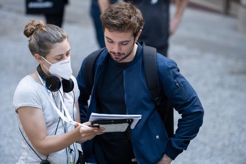 Carlos Cuevas, repasa el guion de 'Merlí: Sapere Aude 2'