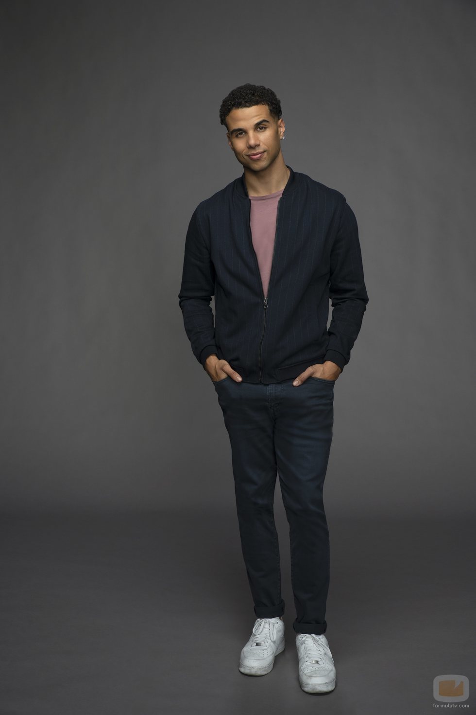 Mason Gooding como Andrew en 'Con amor, Víctor'