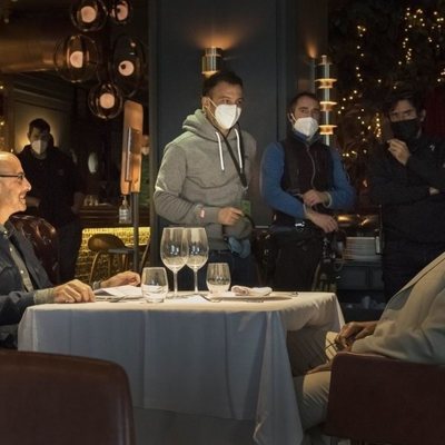 Stanley Tucci, Alejandro Amenábar y Clarke Peters en el rodaje de 'La Fortuna'