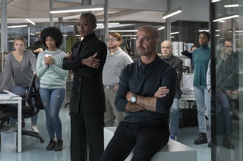 T'Nia Miller y Stanley Tucci en 'La Fortuna'