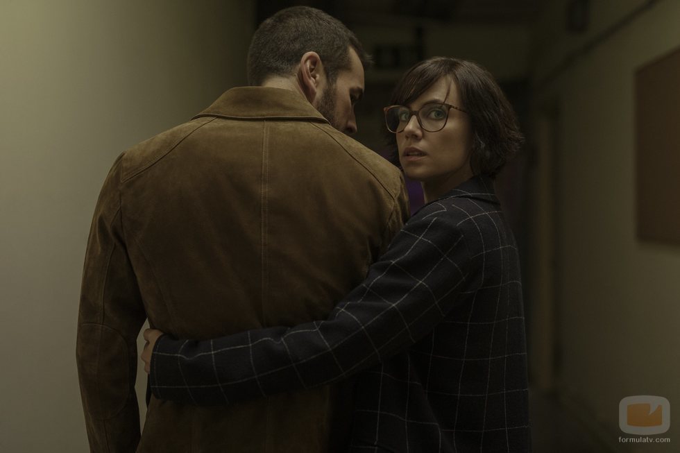 Mario Casas y Aura Garrido en 'El inocente'