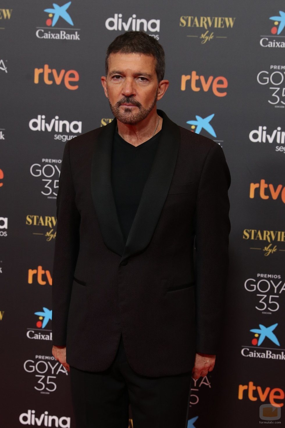 Antonio Banderas en la alfombra roja de los Premios Goya 2021