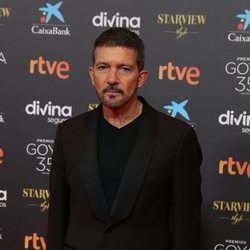 Antonio Banderas en la alfombra roja de los Premios Goya 2021