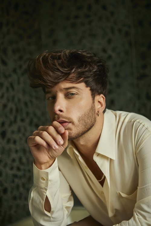 Blas Cantó en el videoclip de "Voy a quedarme"