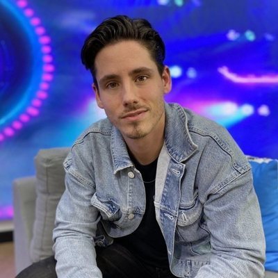 Víctor Púa ('OT 2009') visita FormulaTV