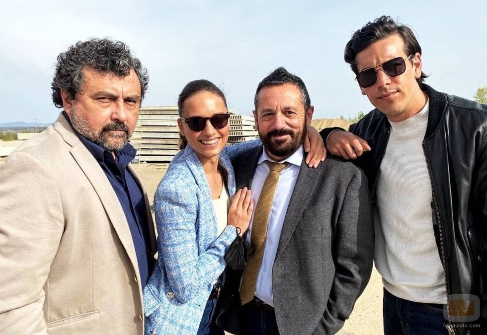 Paco Tous, Pepón Nieto, Michelle Jenner y Mario Casas en el rodaje de la décima temporada de 'Los hombres de Paco'