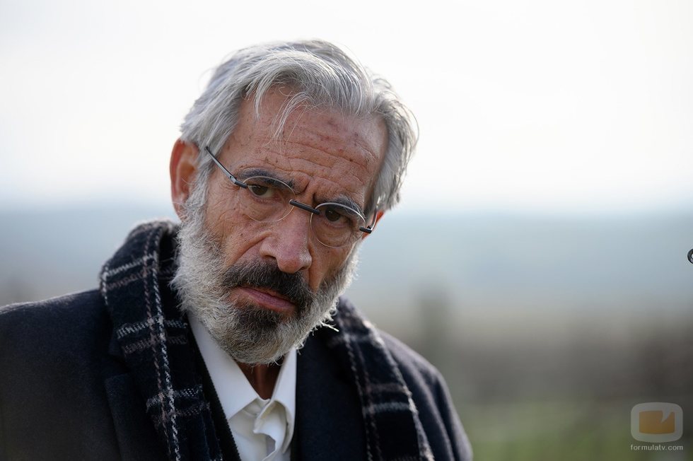 Imanol Arias en el episodio "Proyecto Abuelos" de 'Cuéntame cómo pasó'