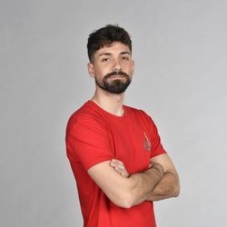 Alejandro Albalá posa como concursante de 'Supervivientes 2021'