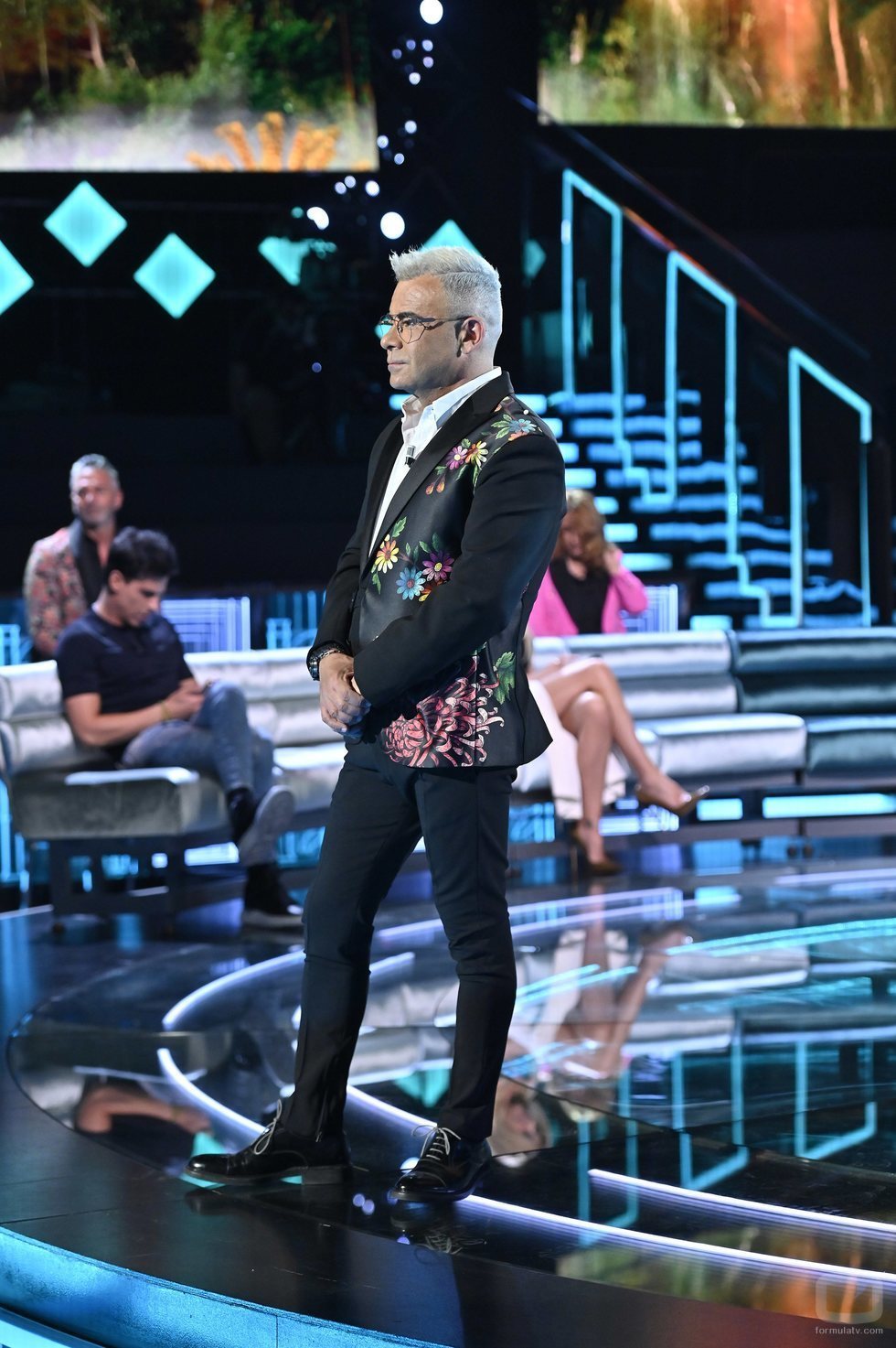 Jorge Javier Vázquez presentando la primera gala de 'Supervivientes 2021'