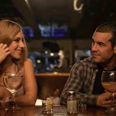 Aura Garido y Mario Casas en 'El inocente', de Netflix