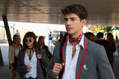 Martina Cariddi y Manu Ríos en la cuarta temporada de 'Élite'