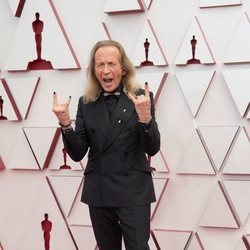 Paul Raci en la Alfombra de los Oscar 2021