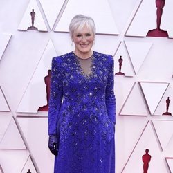 Glenn Close posa en la Alfombra Roja de los Oscar 2021