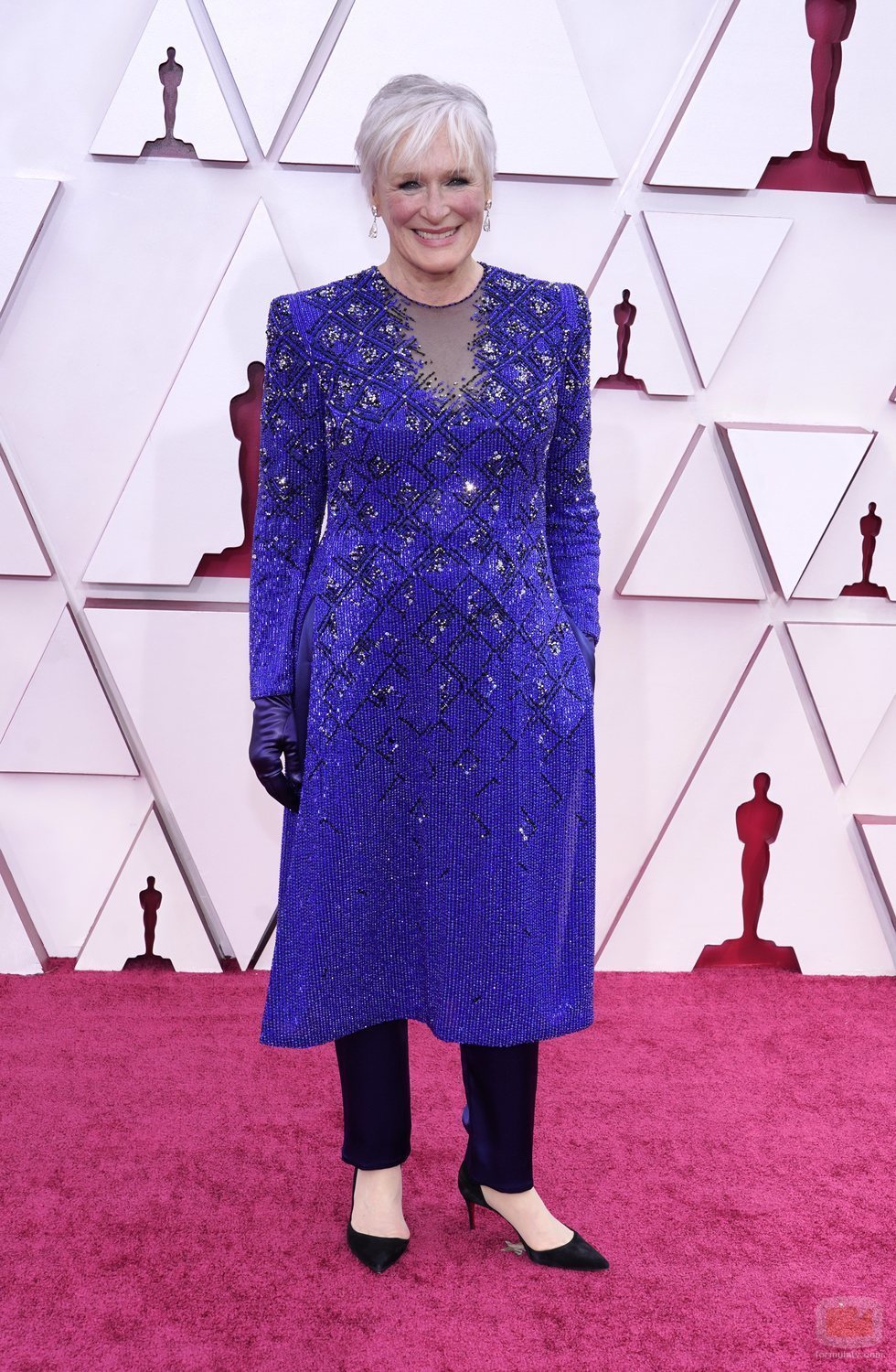 Glenn Close posa en la Alfombra Roja de los Oscar 2021