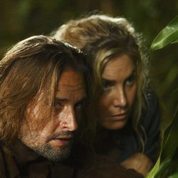 Josh Holloway y Elizabeth Mitchell