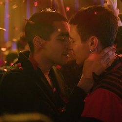 Omar y Ander se besan en la cuarta temporada de 'Élite'