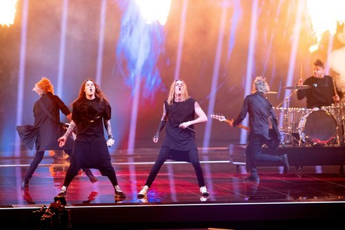 Blind Channel, representantes de Finlandia, en la final de Eurovisión 2021