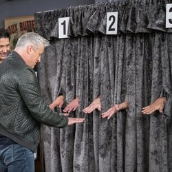 Matt LeBlanc y David Schwimmer en una de las pruebas de 'Friends: The Reunion'