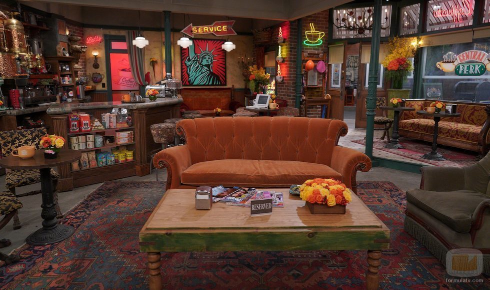 Sofá de Central Perk, la cafetería de 'Friends: The Reunion'